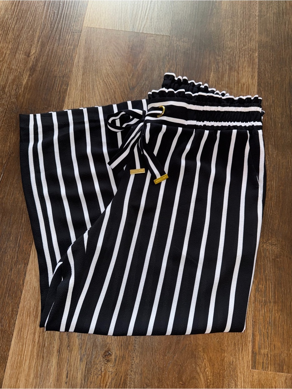 MICHAEL Michael Kors Black & White Striped Cropped Pull-On Pants